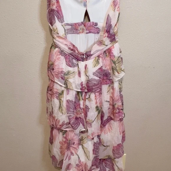 Speechless Pink Floral Tiered Formal Dress. Lined. Size 4 - Picture 5 of 5